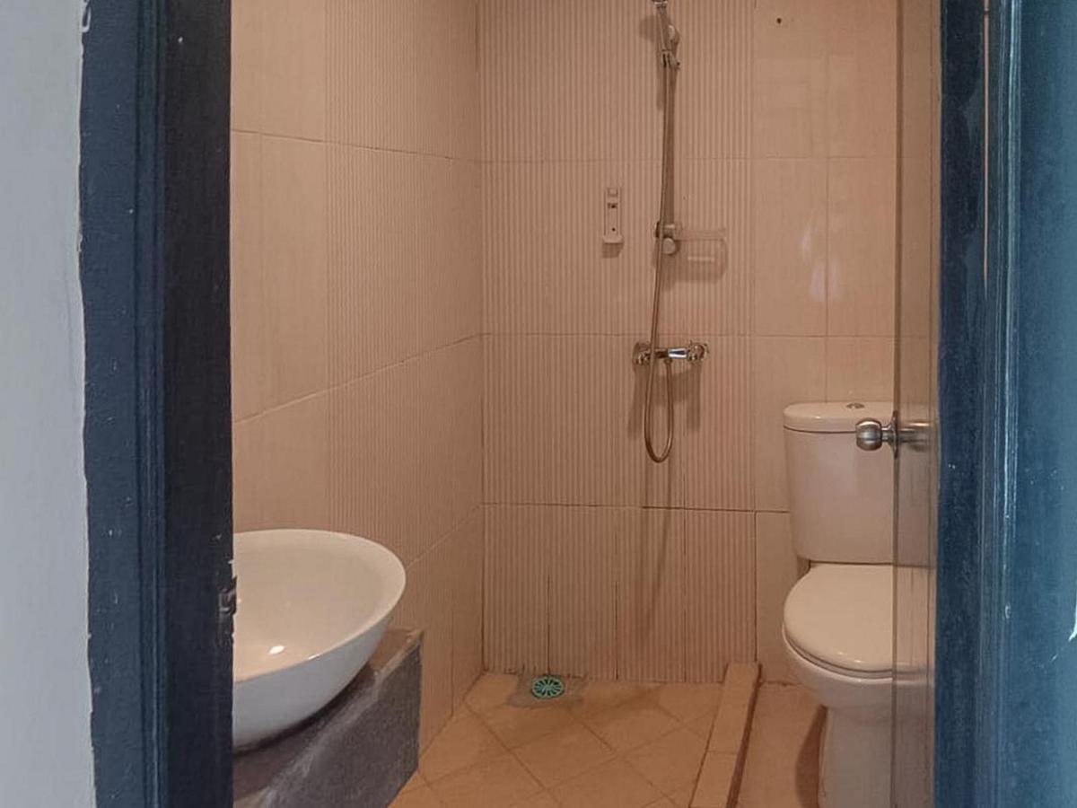 Reddoorz At Hotel Rumberpon Sorong Ngoại thất bức ảnh